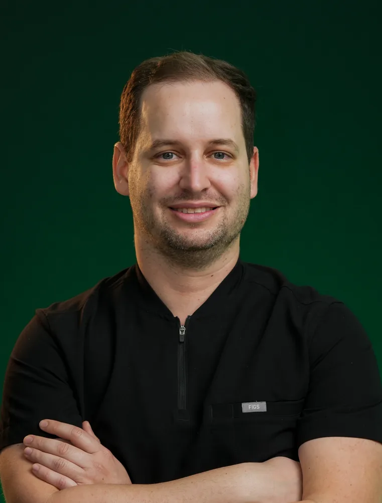 Dr. Luis Gonzalez, DMD, Cosmetic Dentist at Just Smile Miami